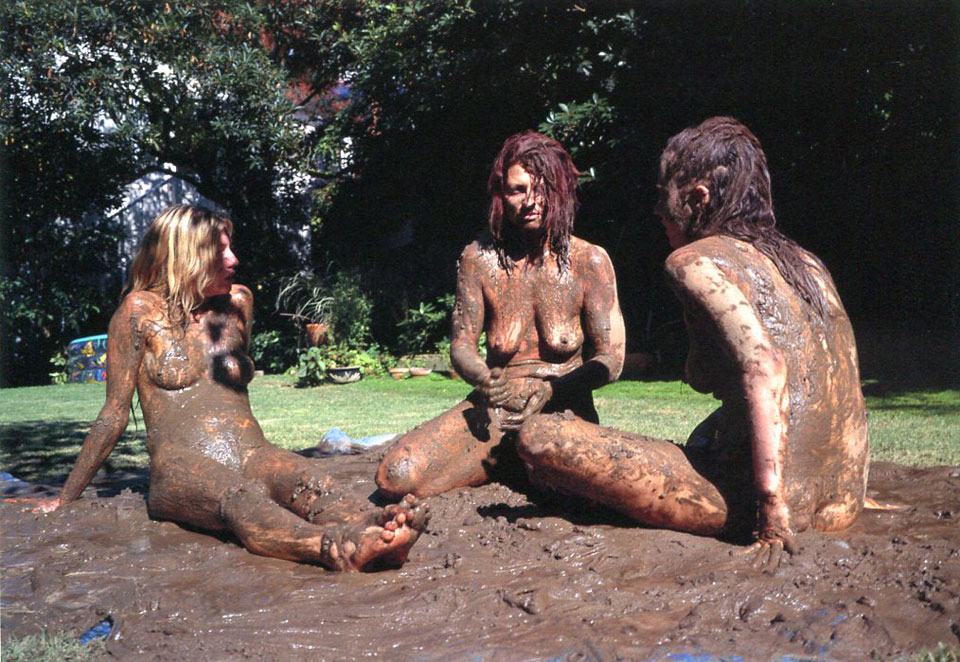 Lesbian Mud Wrestling Girl Nude